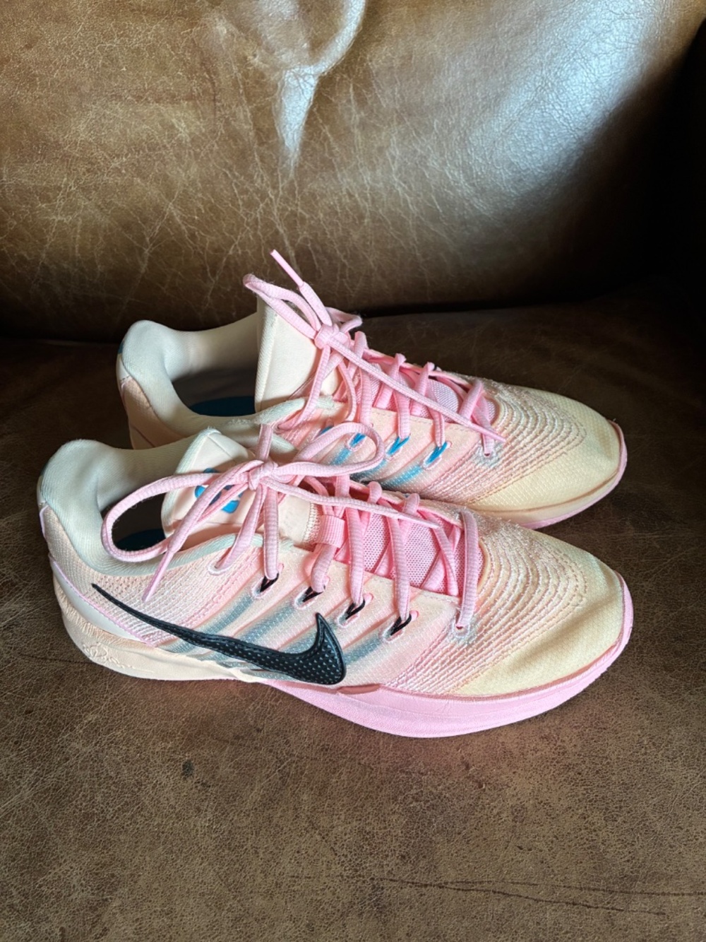Nike Sabrina 3 Twin Womens basketball shoes size 7.5